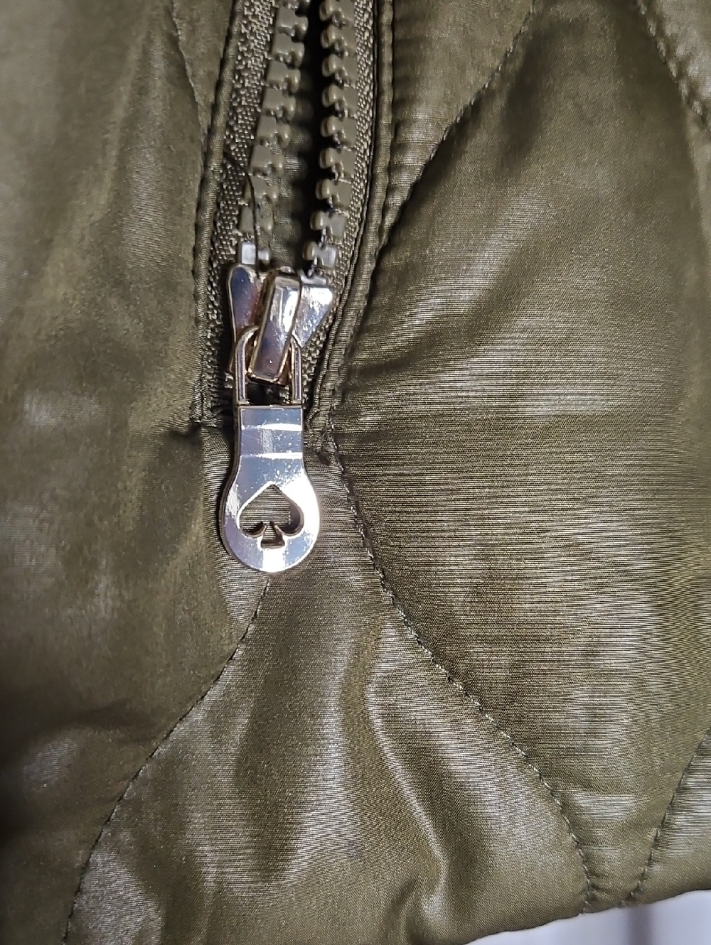 kate spade Olive Color Onion Quilted Drawstring Waist Puffer Jacket M - Picture 4 of 7